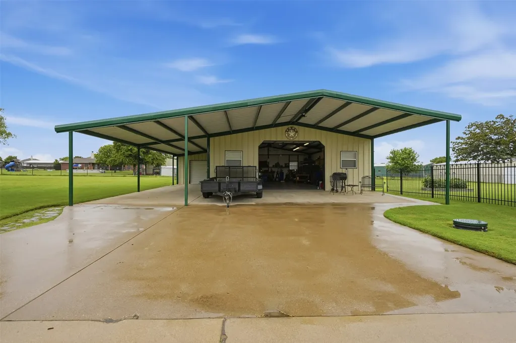 2732 Rawhide Court Haslet TX 76052