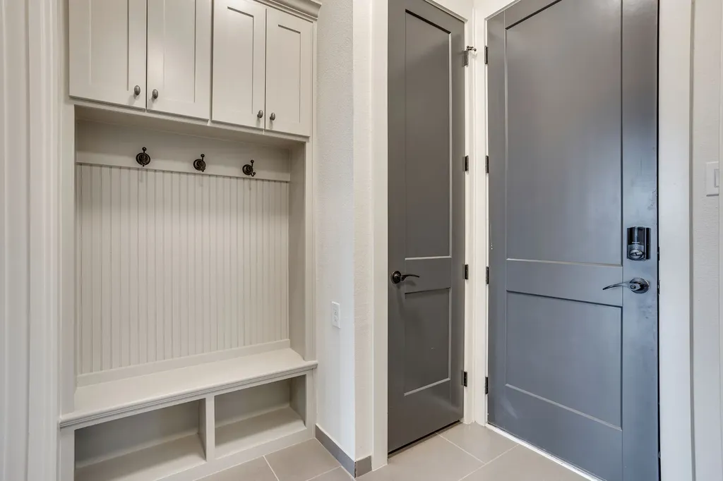 140 Mckinley Drive Burleson TX 76028