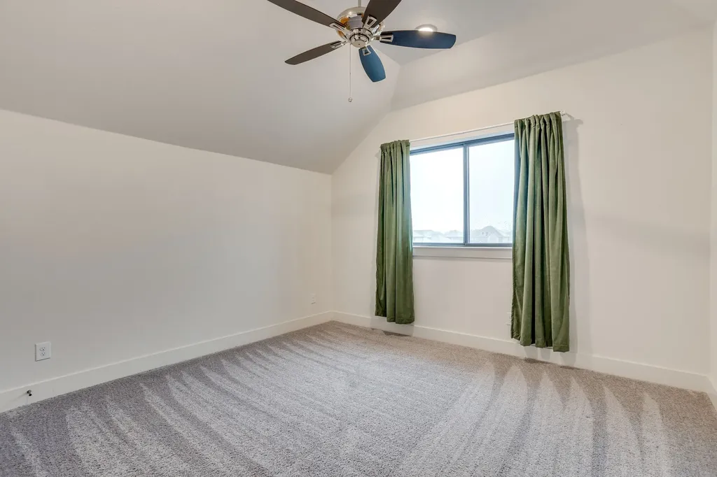 140 Mckinley Drive Burleson TX 76028