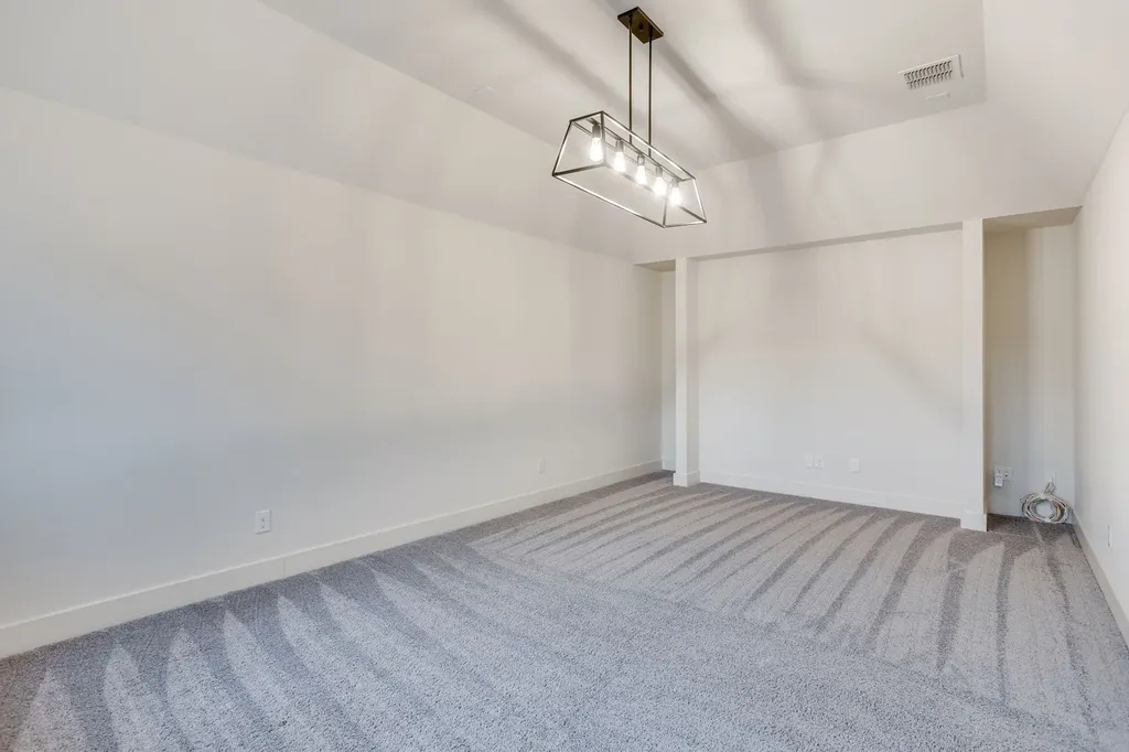 140 Mckinley Drive Burleson TX 76028