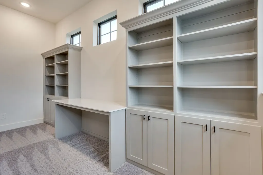 140 Mckinley Drive Burleson TX 76028