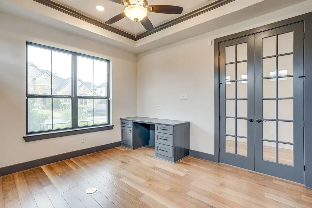 140 Mckinley Drive Burleson TX 76028