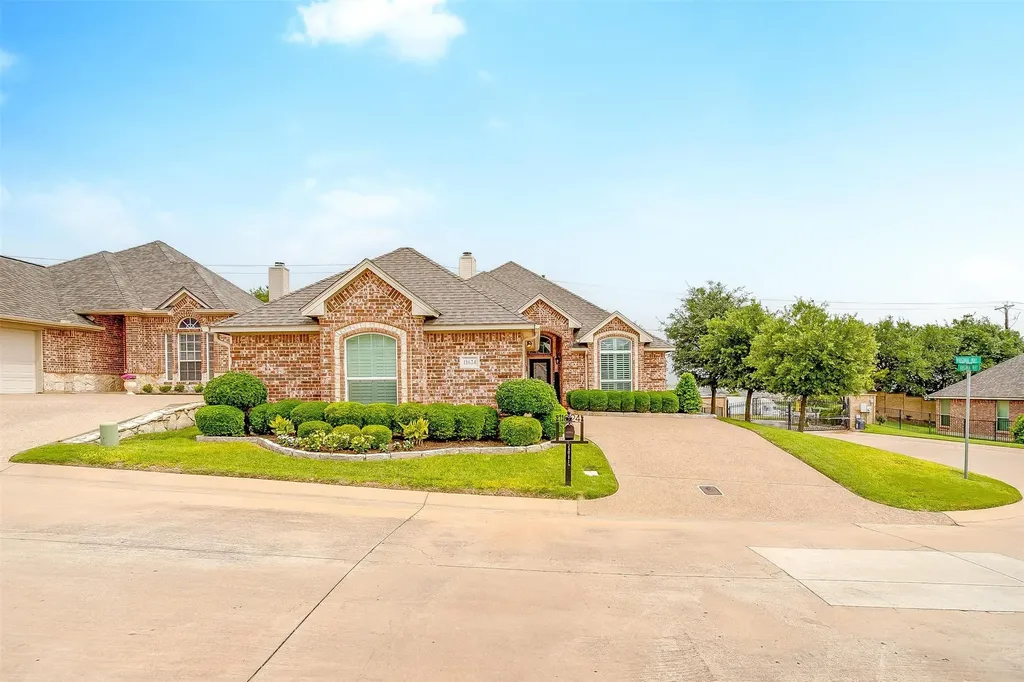11624 Virginia Way Court Fort Worth TX 76008