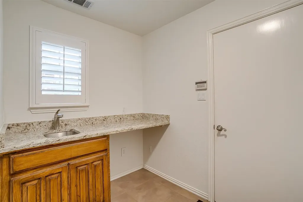 11624 Virginia Way Court Fort Worth TX 76008