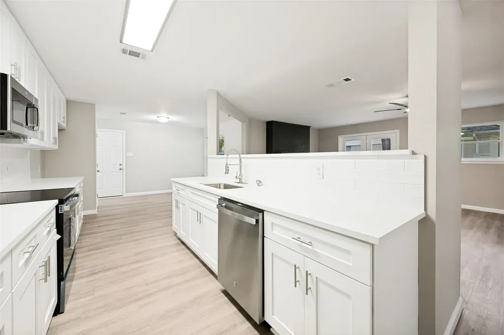 444 Billy Creek Circle Hurst TX 76053