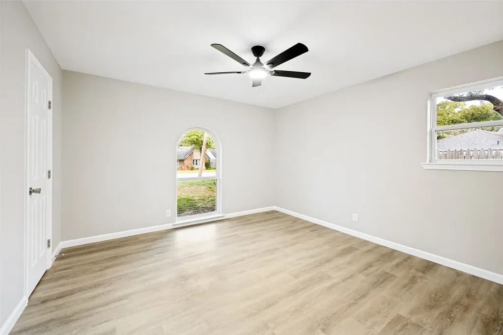 444 Billy Creek Circle Hurst TX 76053