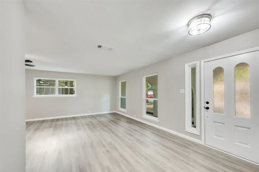 444 Billy Creek Circle Hurst TX 76053