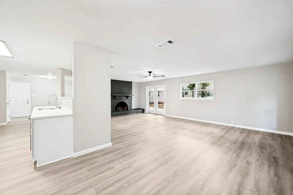 444 Billy Creek Circle Hurst TX 76053