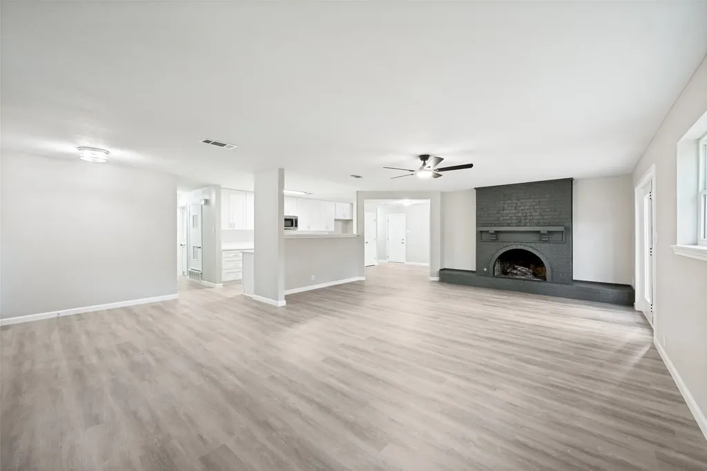 444 Billy Creek Circle Hurst TX 76053