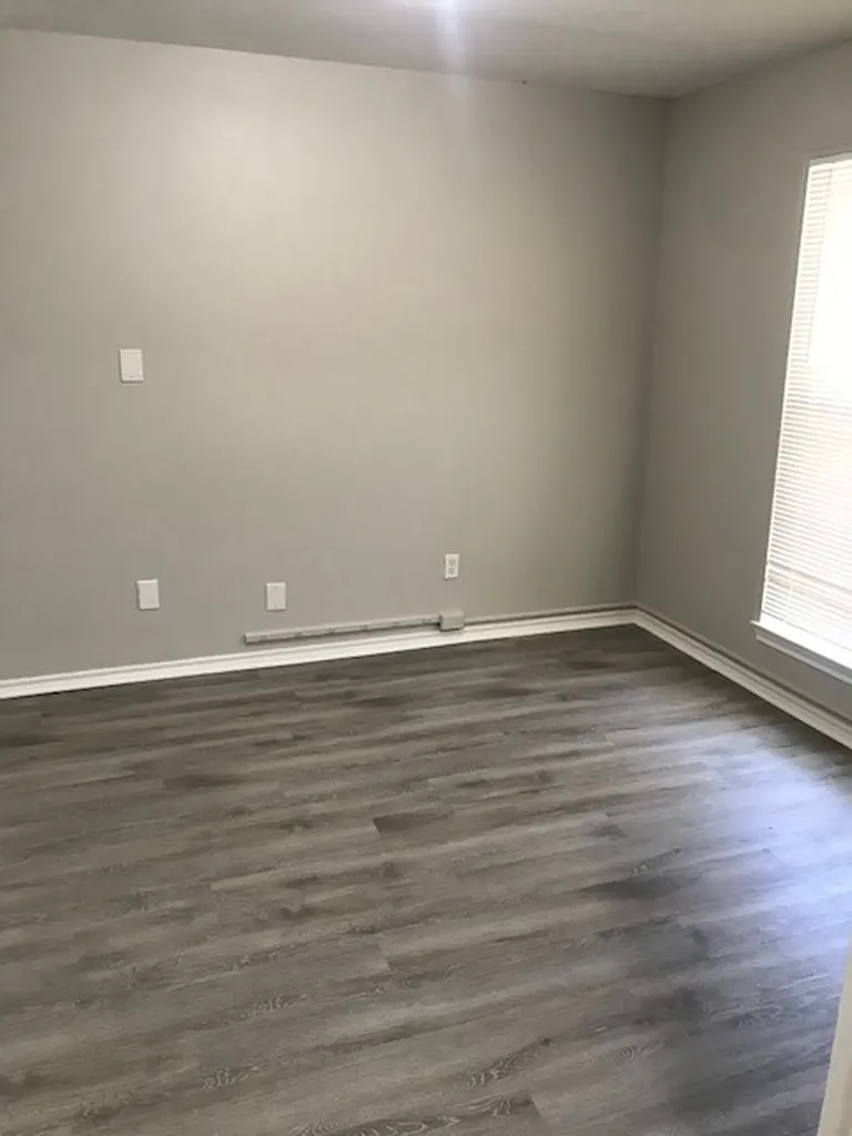 4009 Azalea Lane Garland TX 75043