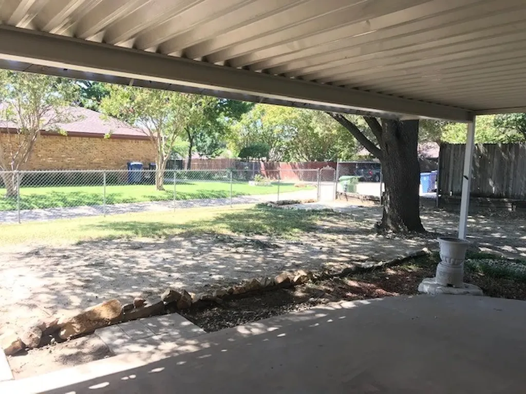 4009 Azalea Lane Garland TX 75043