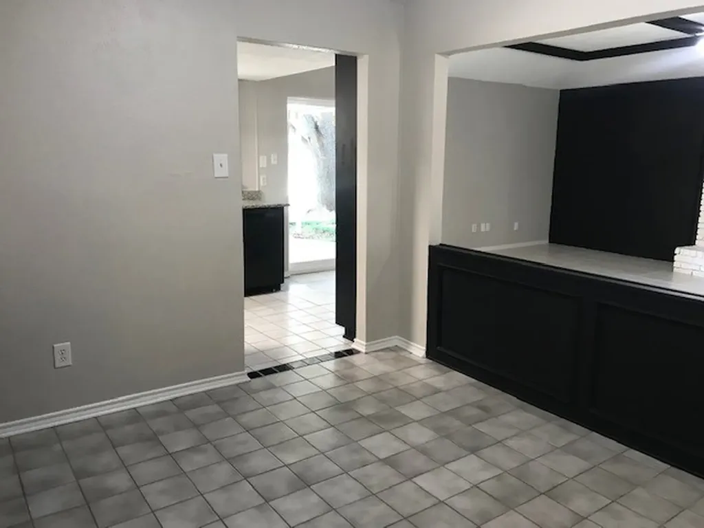 4009 Azalea Lane Garland TX 75043