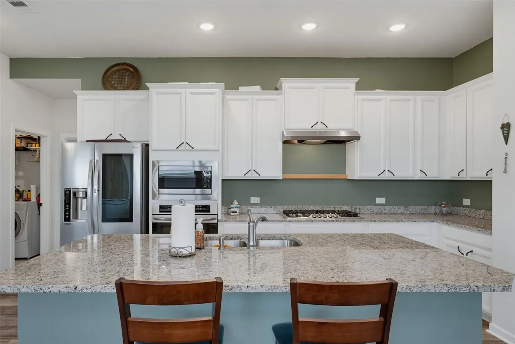 5329 Waterview Court Haltom City TX 76137