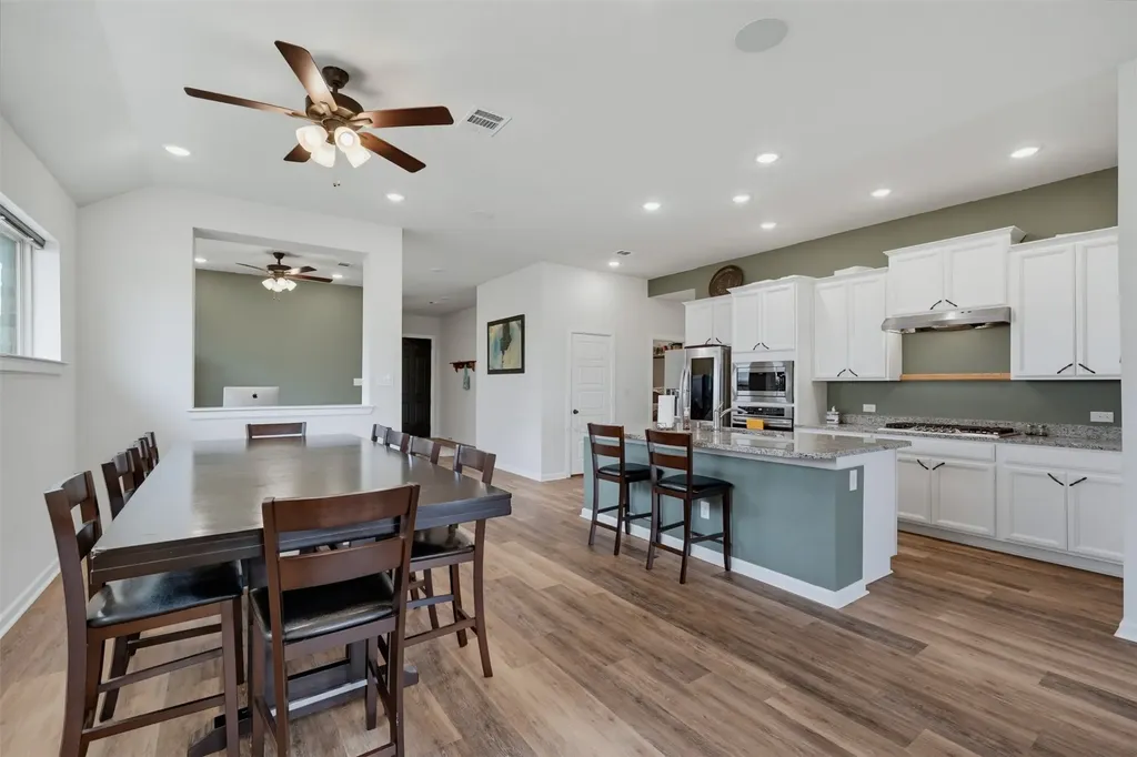 5329 Waterview Court Haltom City TX 76137