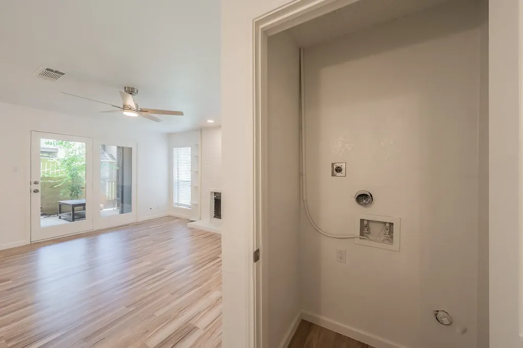 1204 Harwell Drive Arlington TX 76011