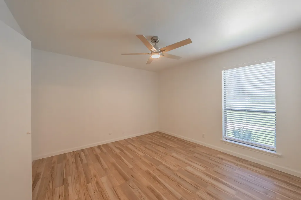 1204 Harwell Drive Arlington TX 76011