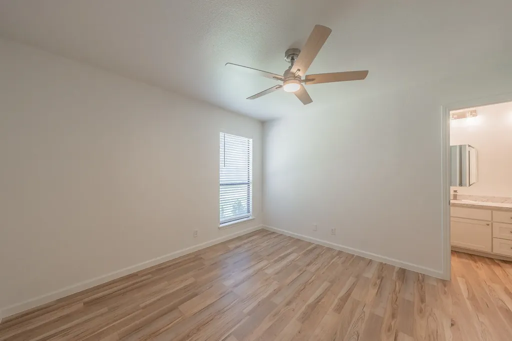 1204 Harwell Drive Arlington TX 76011