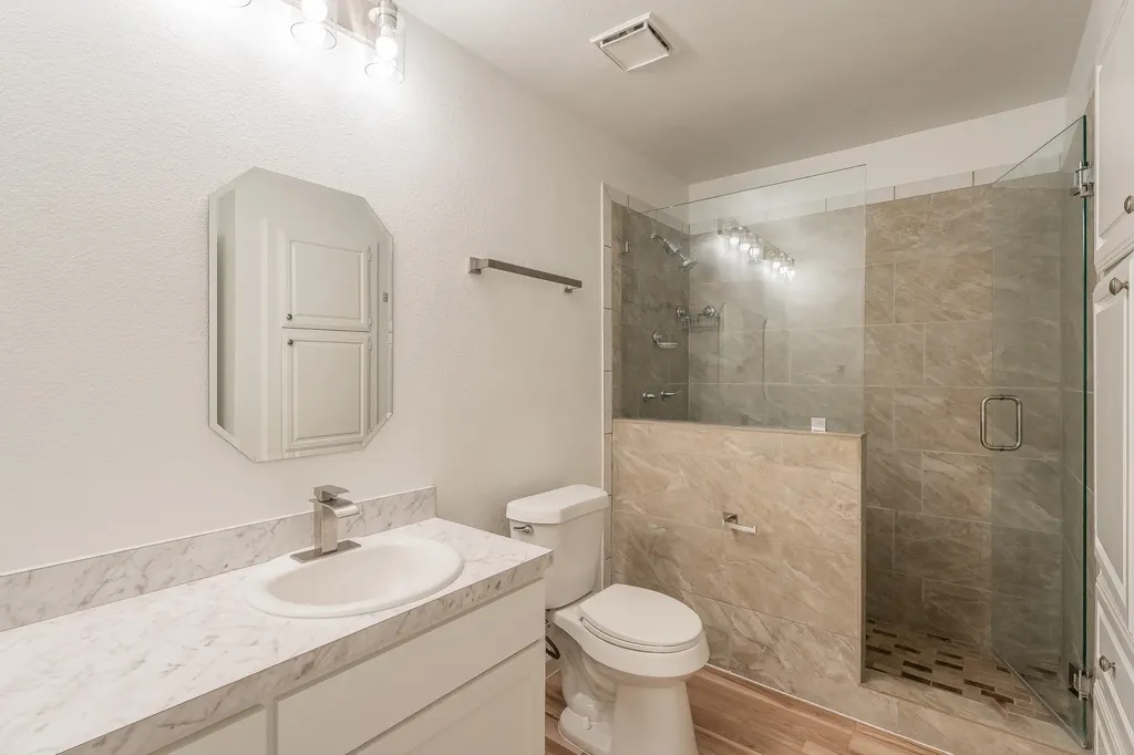 1204 Harwell Drive Arlington TX 76011