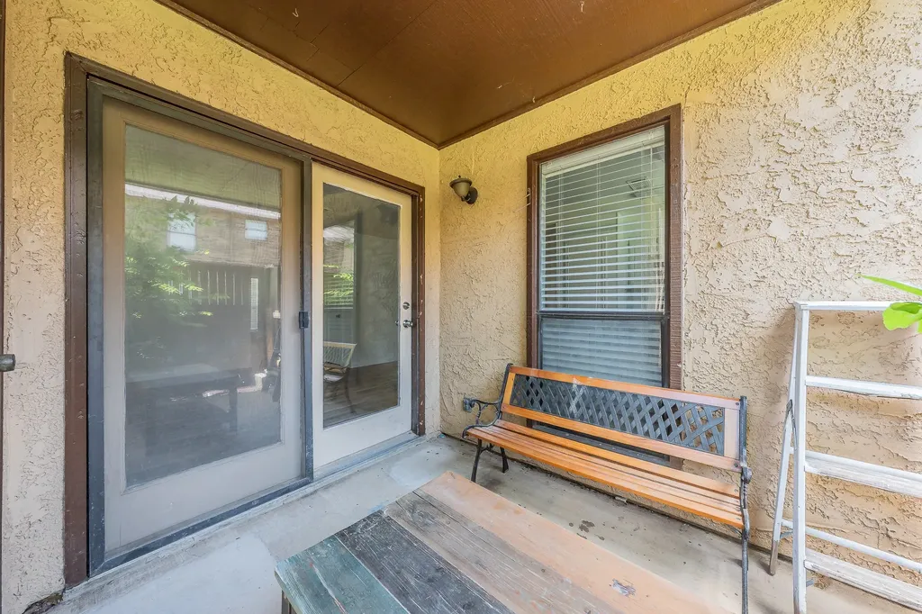 1204 Harwell Drive Arlington TX 76011