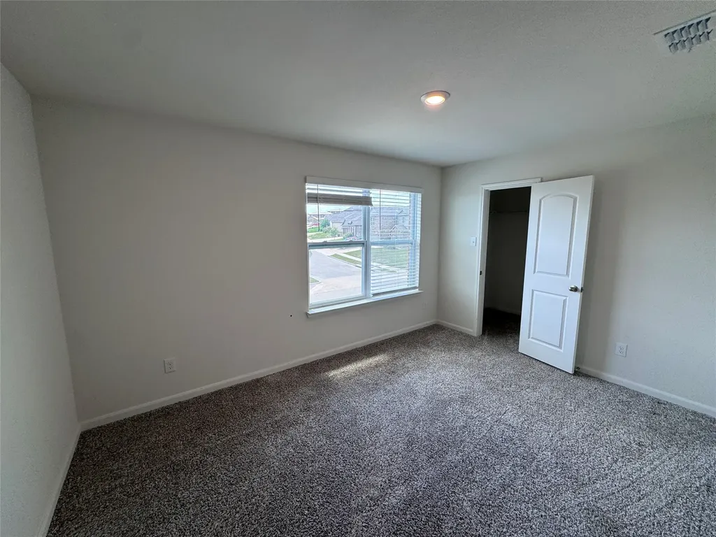 152 Banjo Trail Newark TX 76071