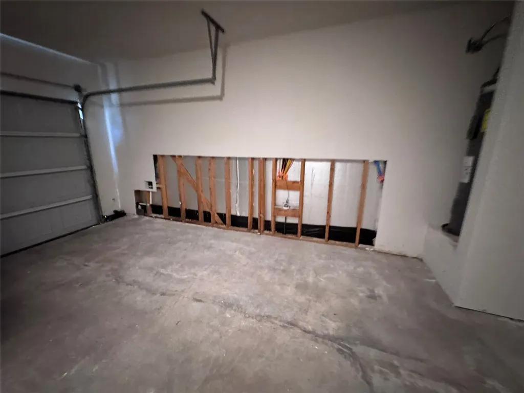 152 Banjo Trail Newark TX 76071