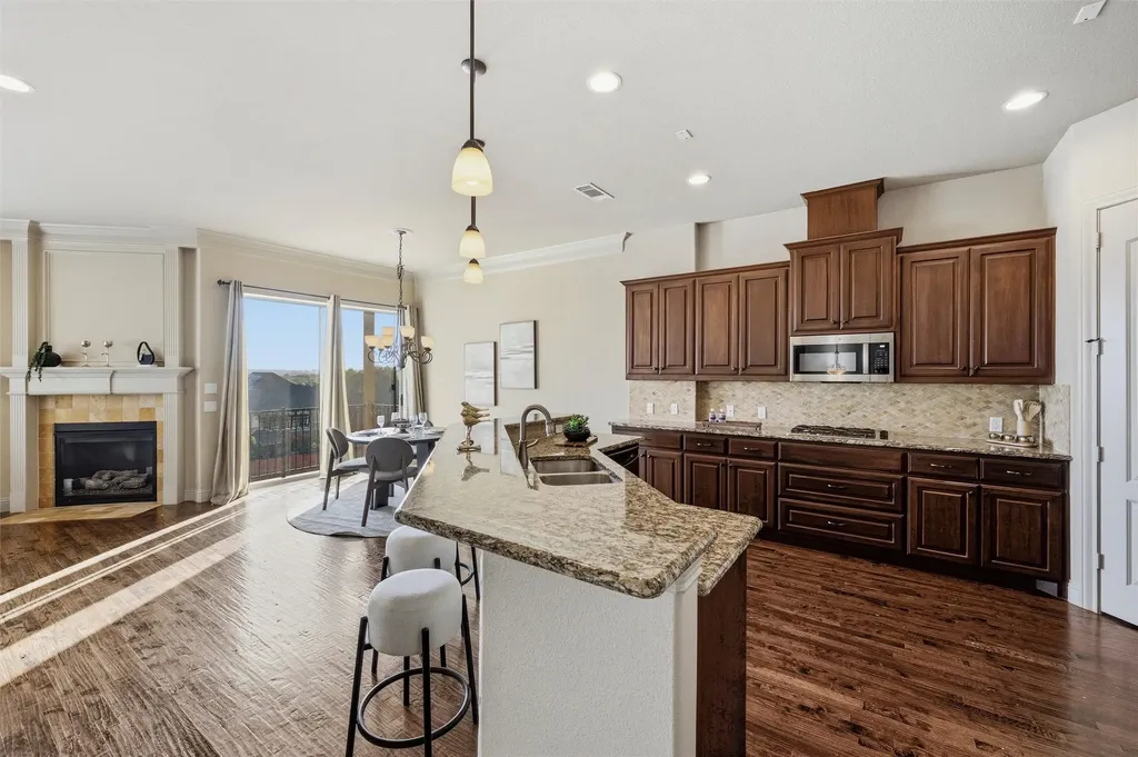 563 Rockingham Drive Irving TX 75063