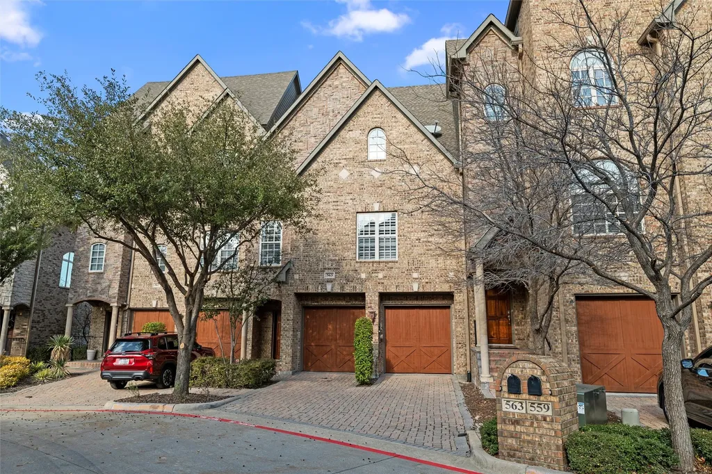 563 Rockingham Drive Irving TX 75063