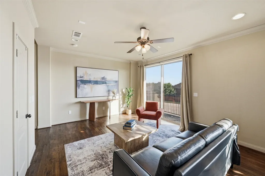 563 Rockingham Drive Irving TX 75063