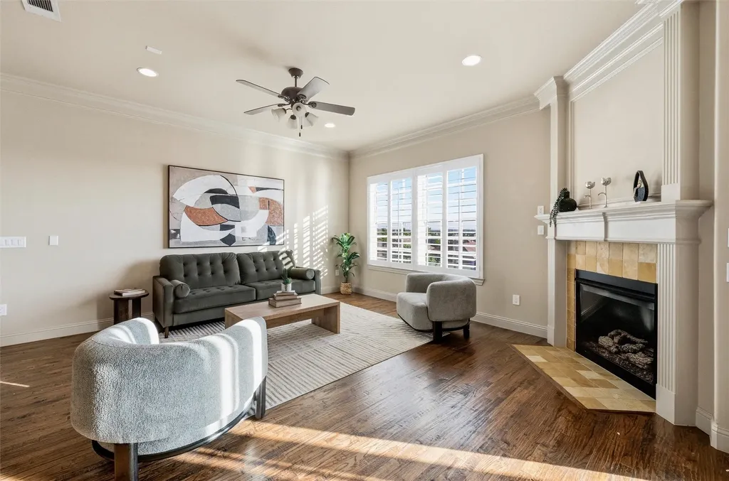 563 Rockingham Drive Irving TX 75063