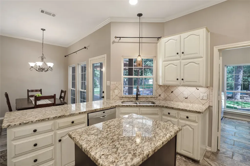 1346 Forest Lane Southlake TX 76092
