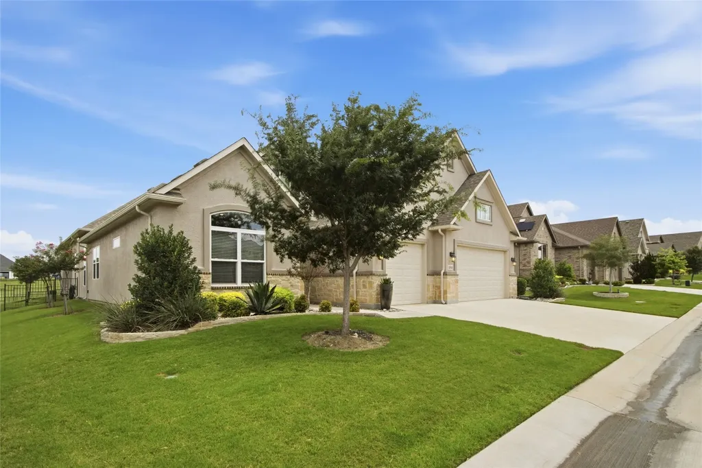10908 Goodland Drive Denton TX 76207