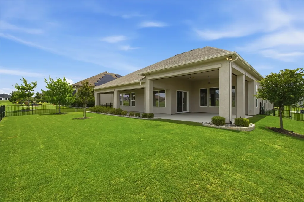 10908 Goodland Drive Denton TX 76207