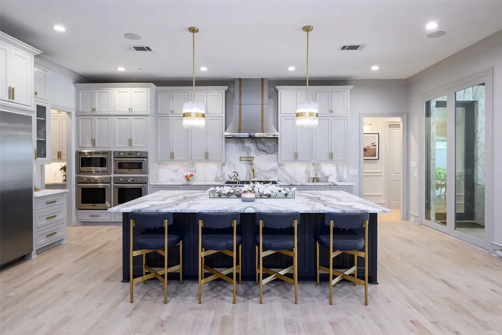 6517 Prestonshire Lane Dallas TX 75225