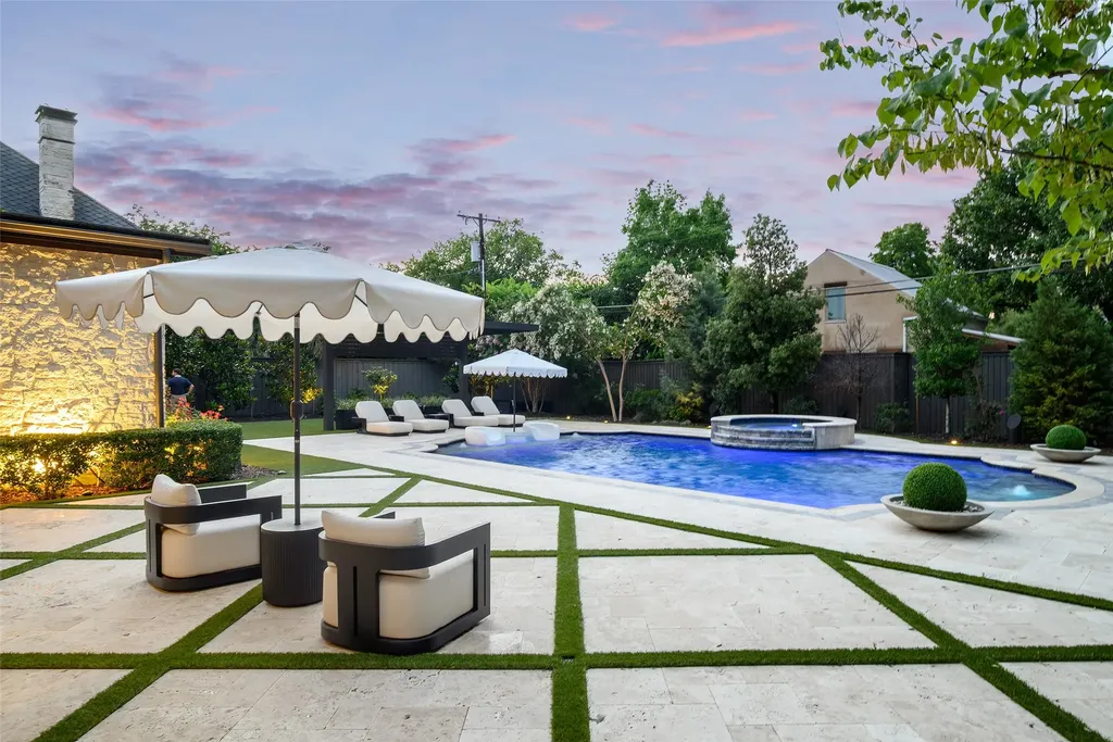 6517 Prestonshire Lane Dallas TX 75225