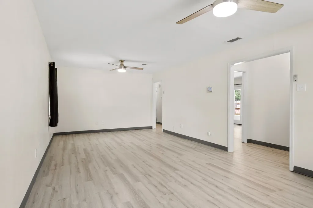 6204 Sayle Street Greenville TX 75402