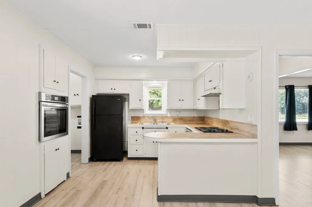6204 Sayle Street Greenville TX 75402