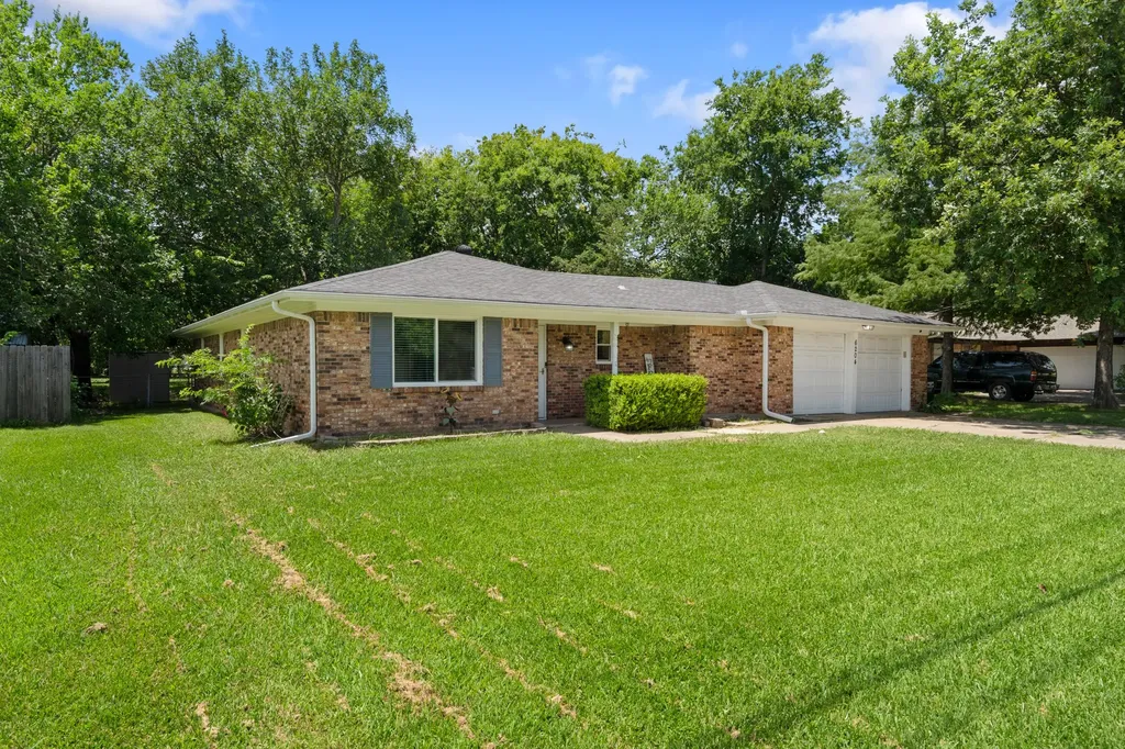 6204 Sayle Street Greenville TX 75402