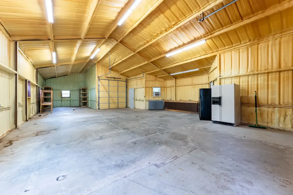 38 Jubilee Farm Road Bells TX 75414