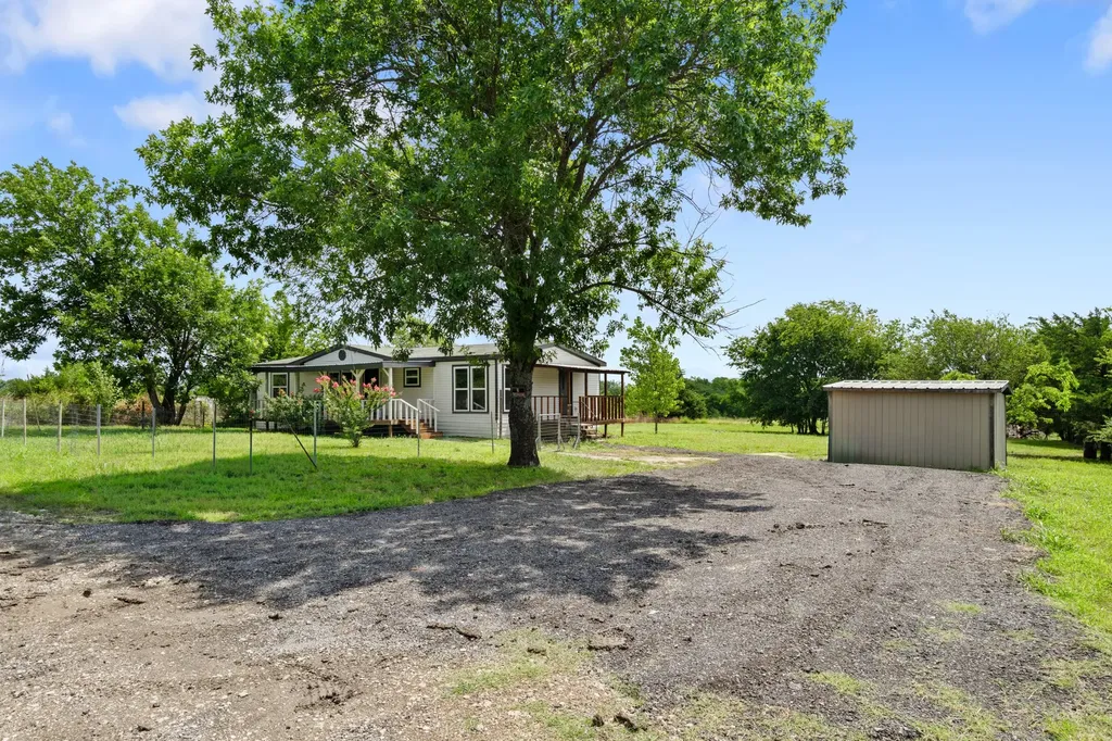 1006 S Telegraph Circle Quinlan TX 75474
