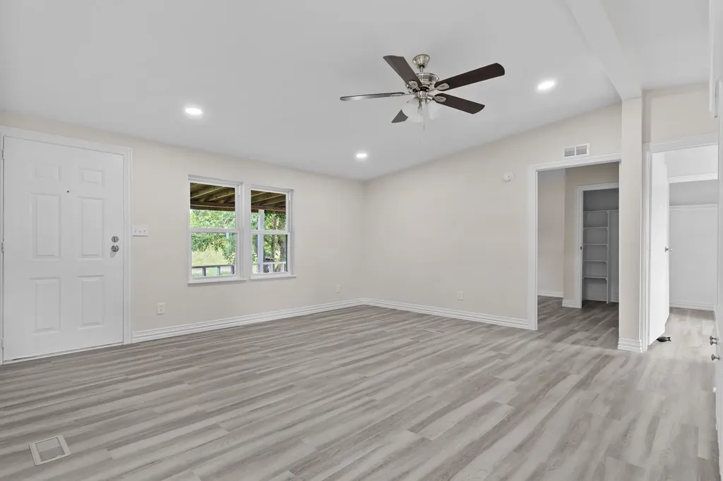 1006 S Telegraph Circle Quinlan TX 75474