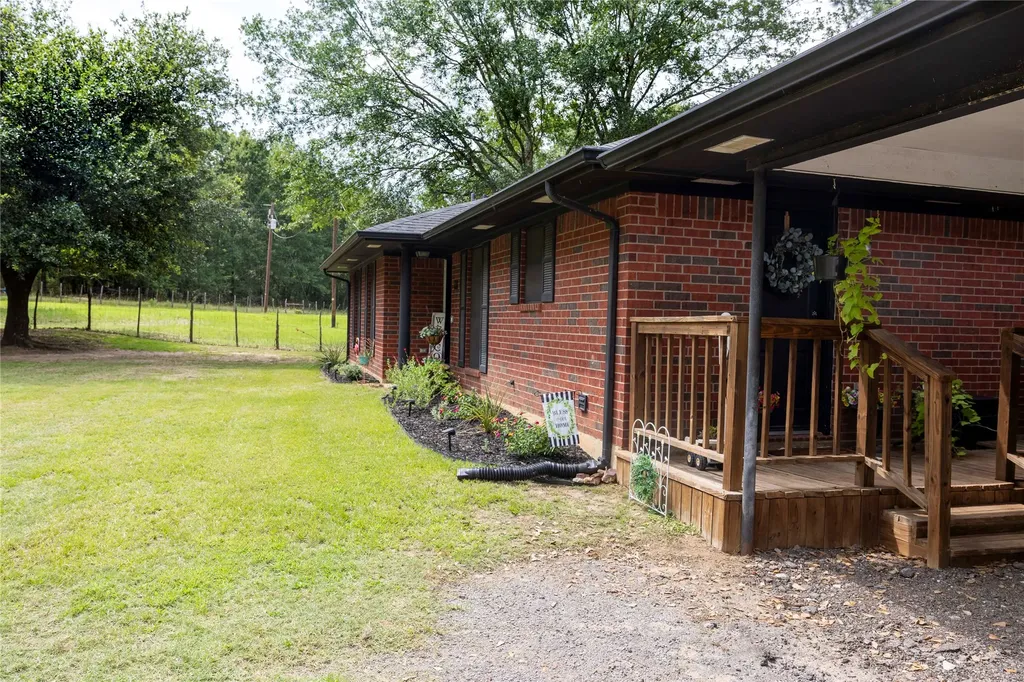 138 Private Road 473 Teague TX 75860