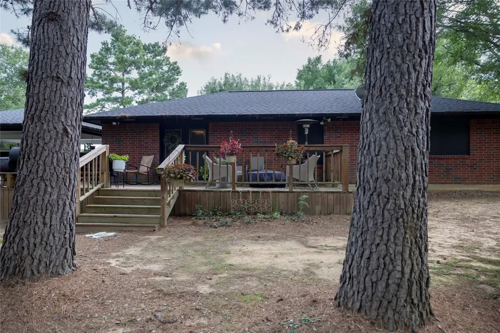 138 Private Road 473 Teague TX 75860
