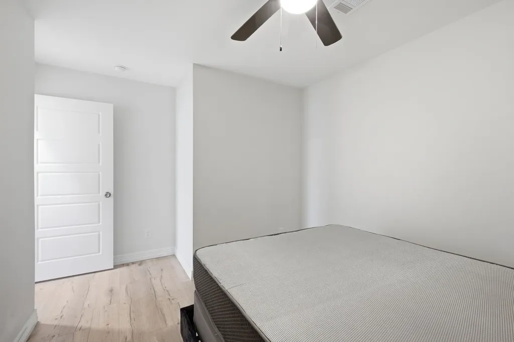 1632 E Arlington Avenue Fort Worth TX 76104