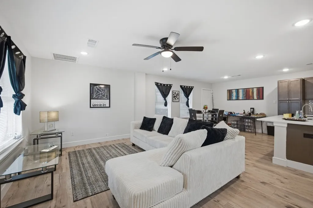 1632 E Arlington Avenue Fort Worth TX 76104