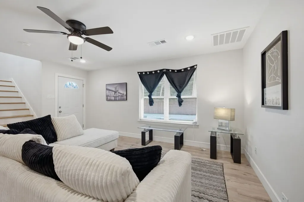 1632 E Arlington Avenue Fort Worth TX 76104