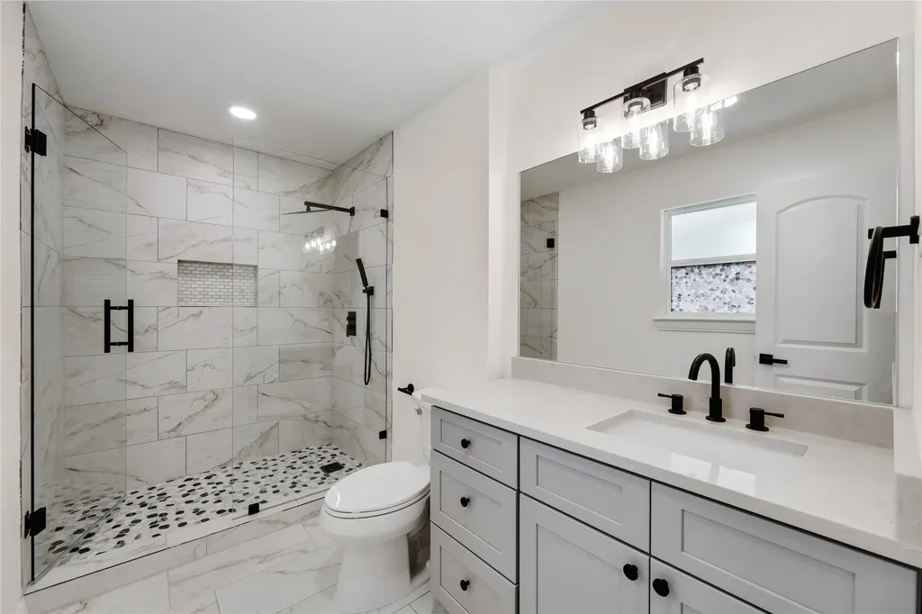 8616 Flicker Lane Dallas TX 75238