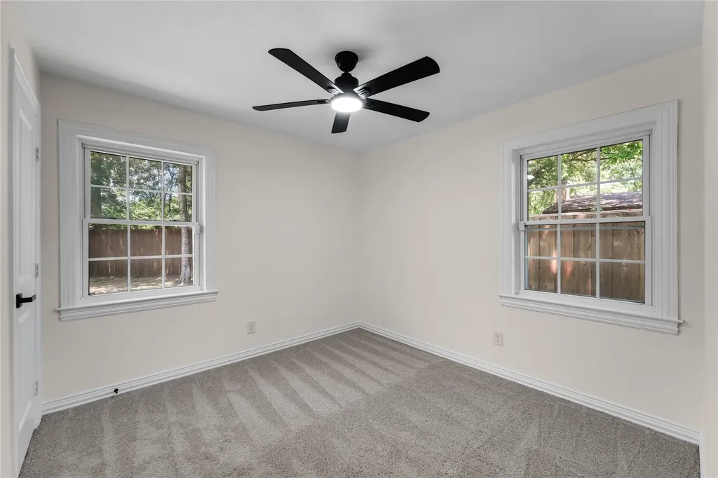 8616 Flicker Lane Dallas TX 75238