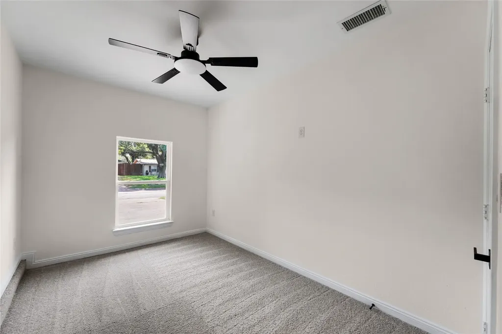 8616 Flicker Lane Dallas TX 75238