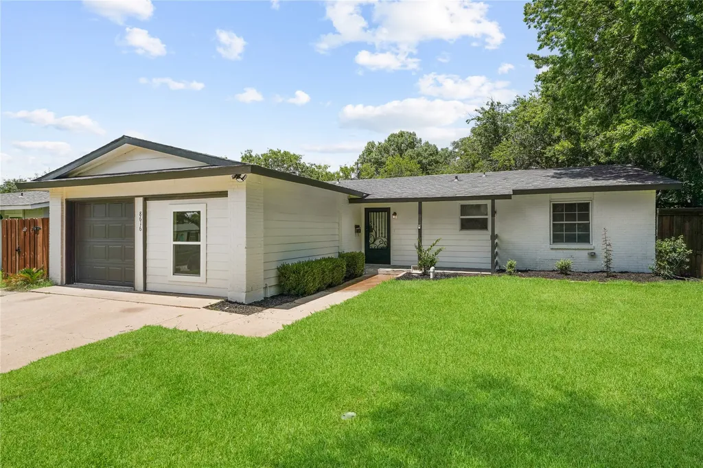 8616 Flicker Lane Dallas TX 75238