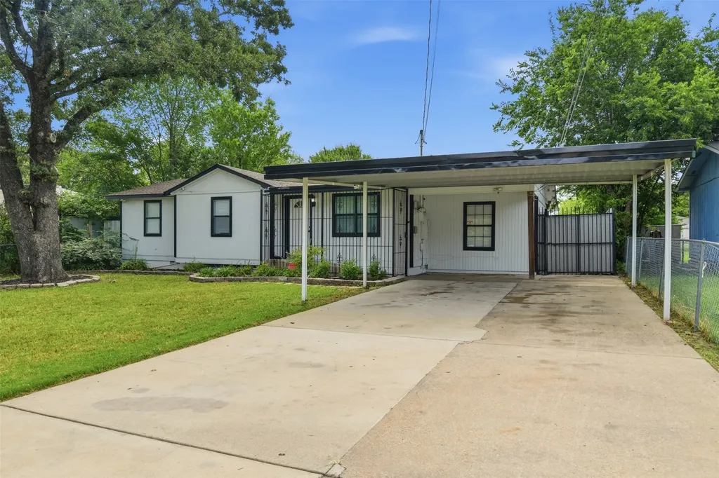 746 Quietwood Drive Dallas TX 75253